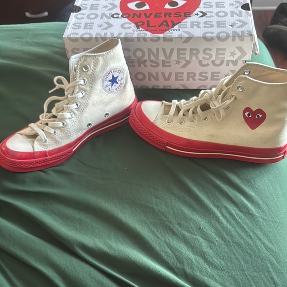 Converse x Comme des Garçons Red and Cream Sneakers - Picture 3 of 7
